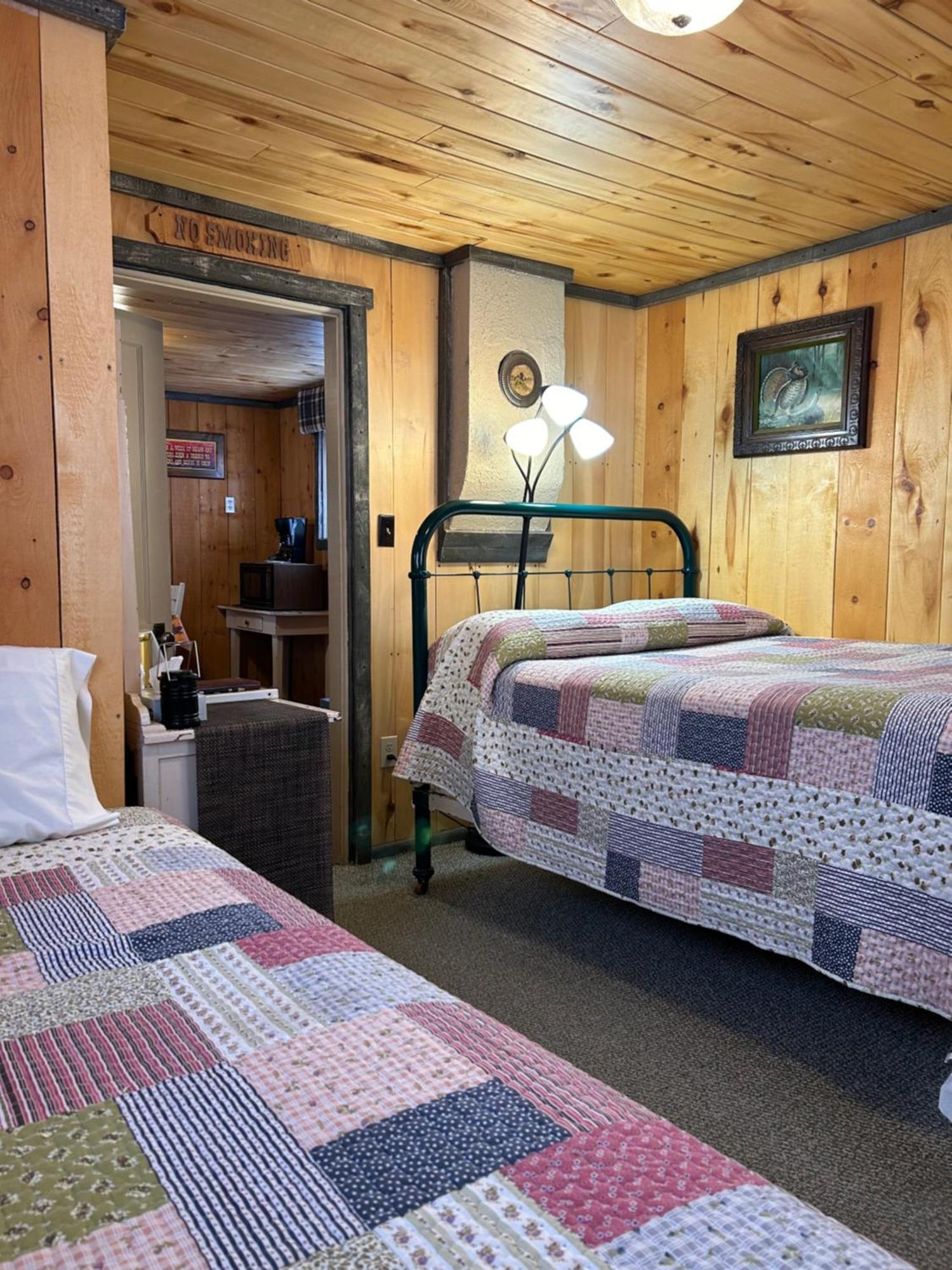 Moore'S Old Pine Inn Marysvale Dış mekan fotoğraf